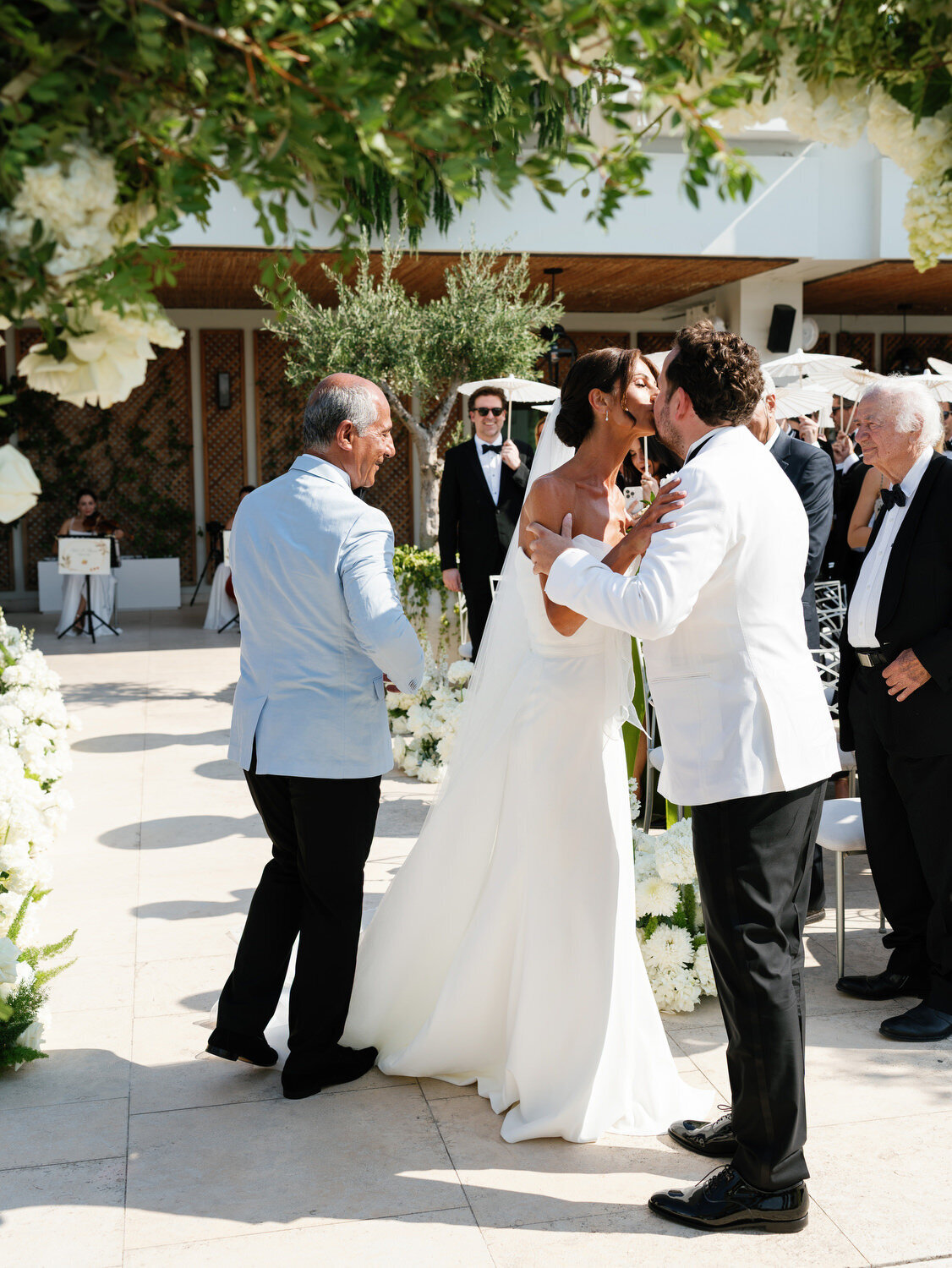 Black-Tie-Wedding-at-Four-Seasons-and-Vouliagmeni-Lake-037