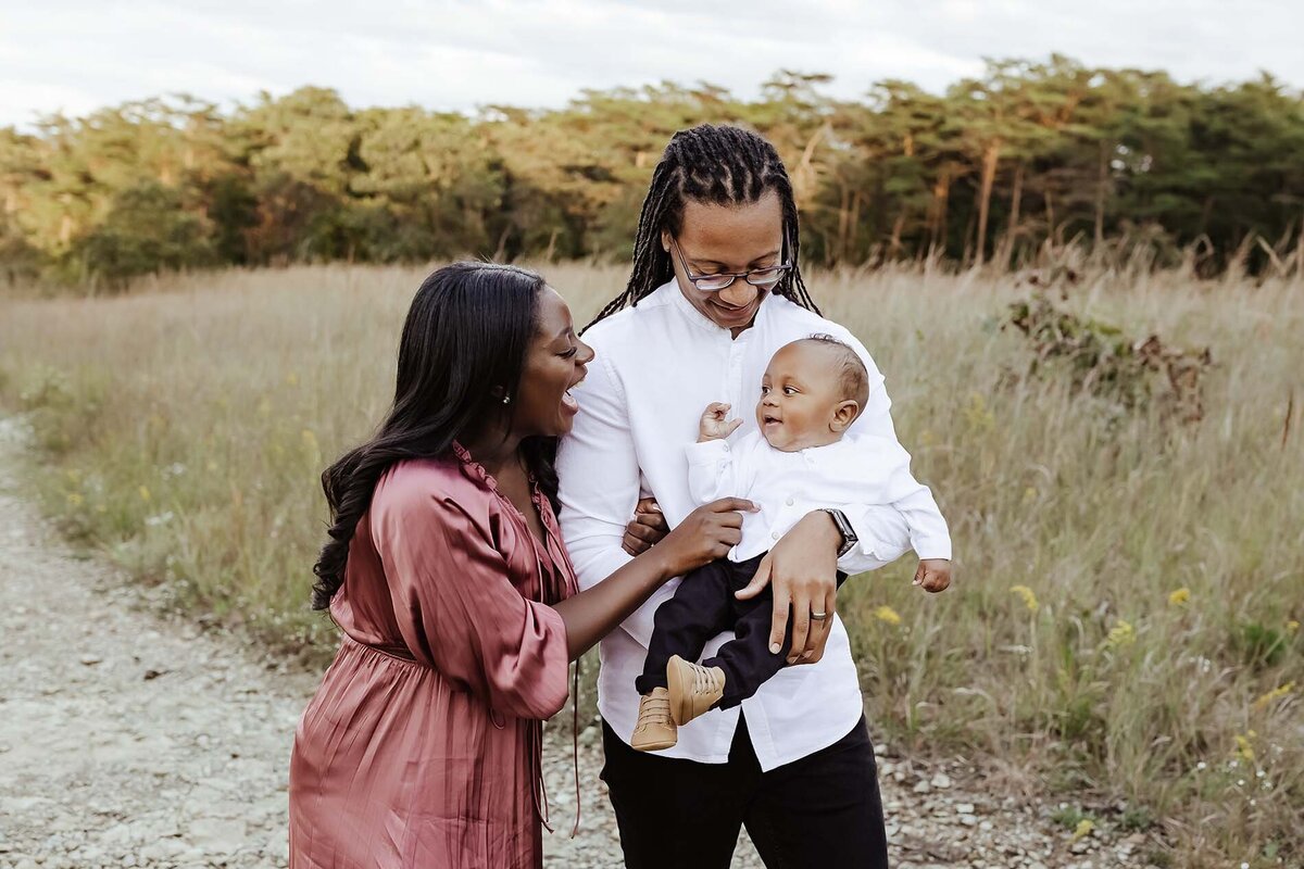 best Maryland family photographer, family portraits Baltimore, Crofton MD family photography, family photoshoot near me