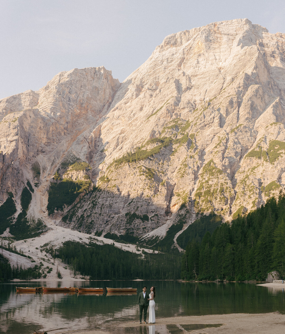 dolomites-italy-lake-mountain-elopement-europe-meghangibsonphoto-13