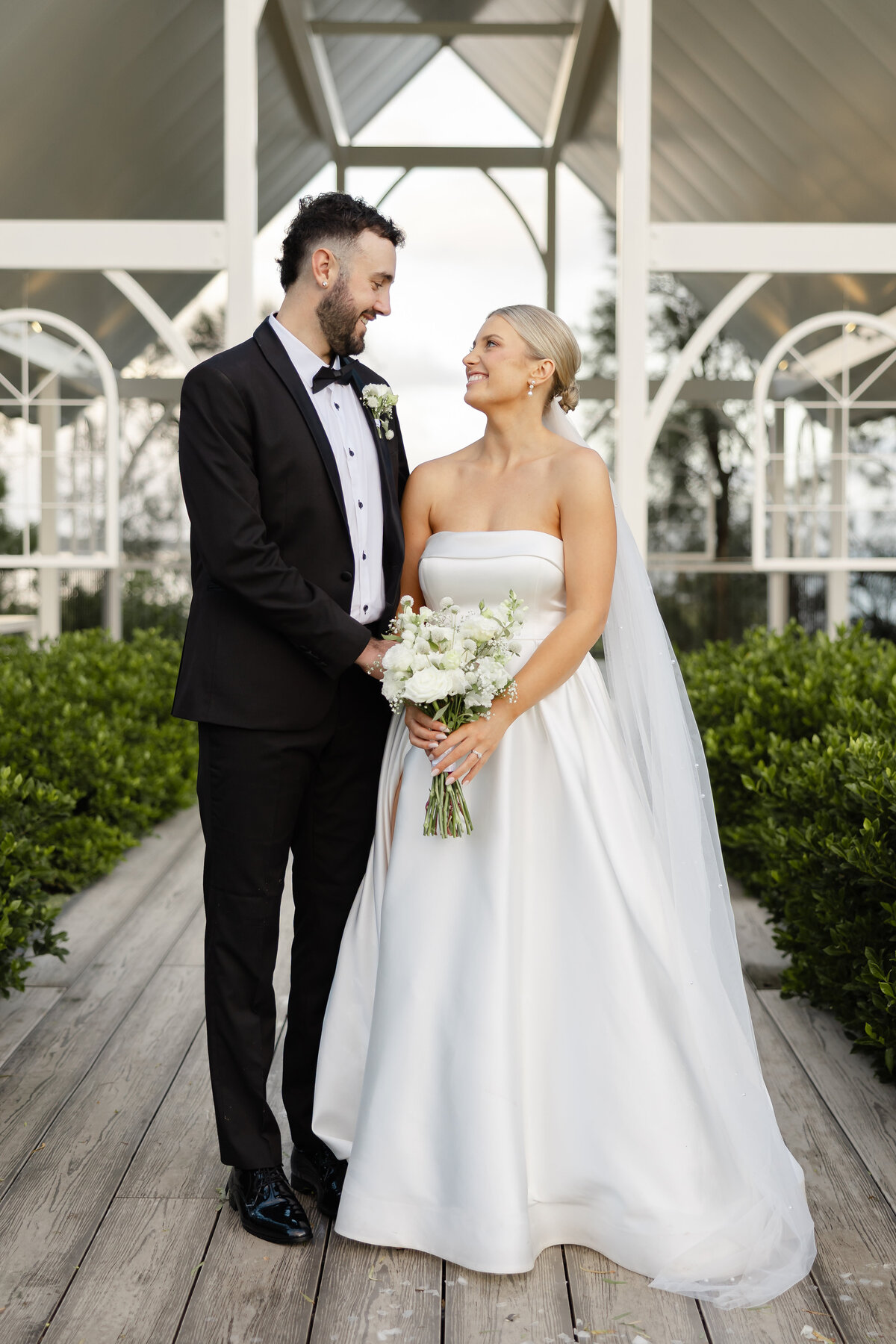 Sandstone Point Wedding Photographer-3457