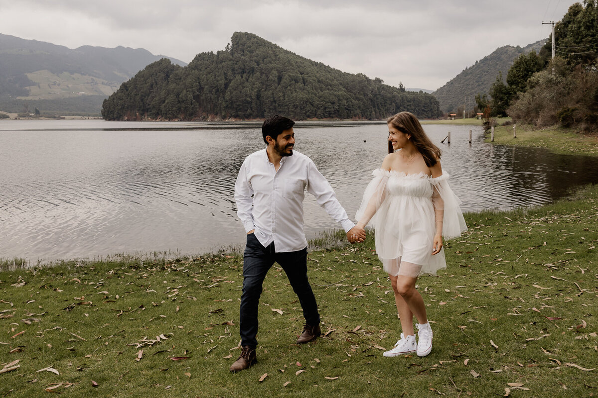 Colombia-destination-wedding-Elopement-cundinamarca-embalse-del-neusa