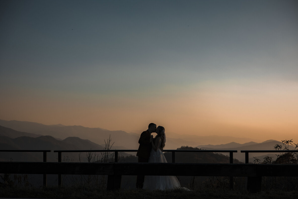 smoky mountain elopement photographer (20)