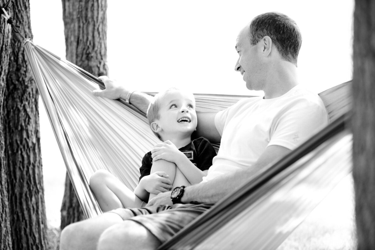 Family-Photographer-Template-Ainsley-Green-Template-081