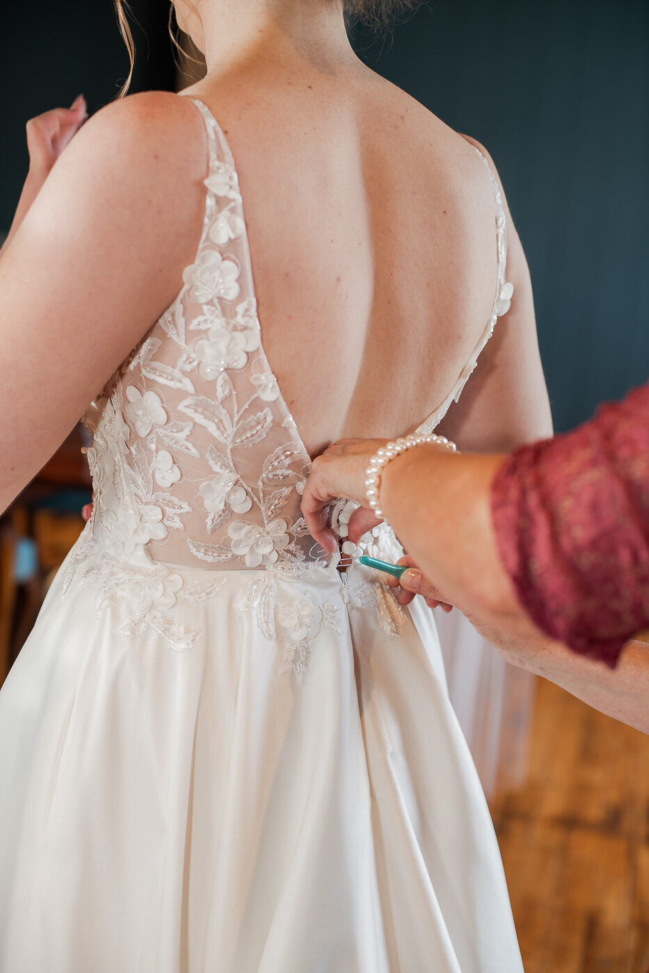 catholic-wedding-summer-indianapolis-indiana-st-johns-indy-catholic-church-2