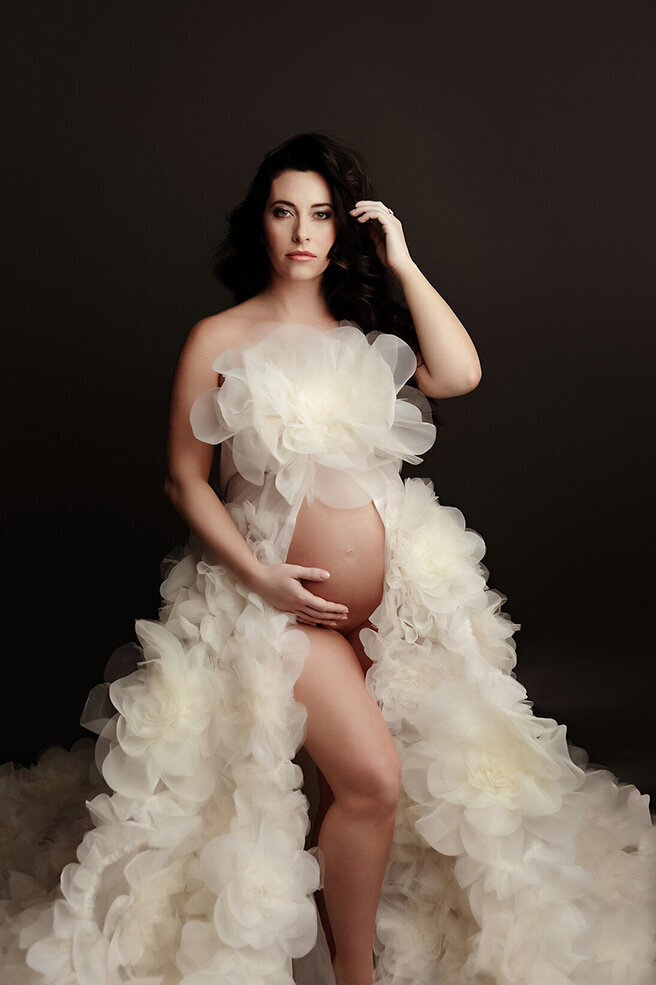 #1-maternity-photographer-munroe-falls-akron-ohio