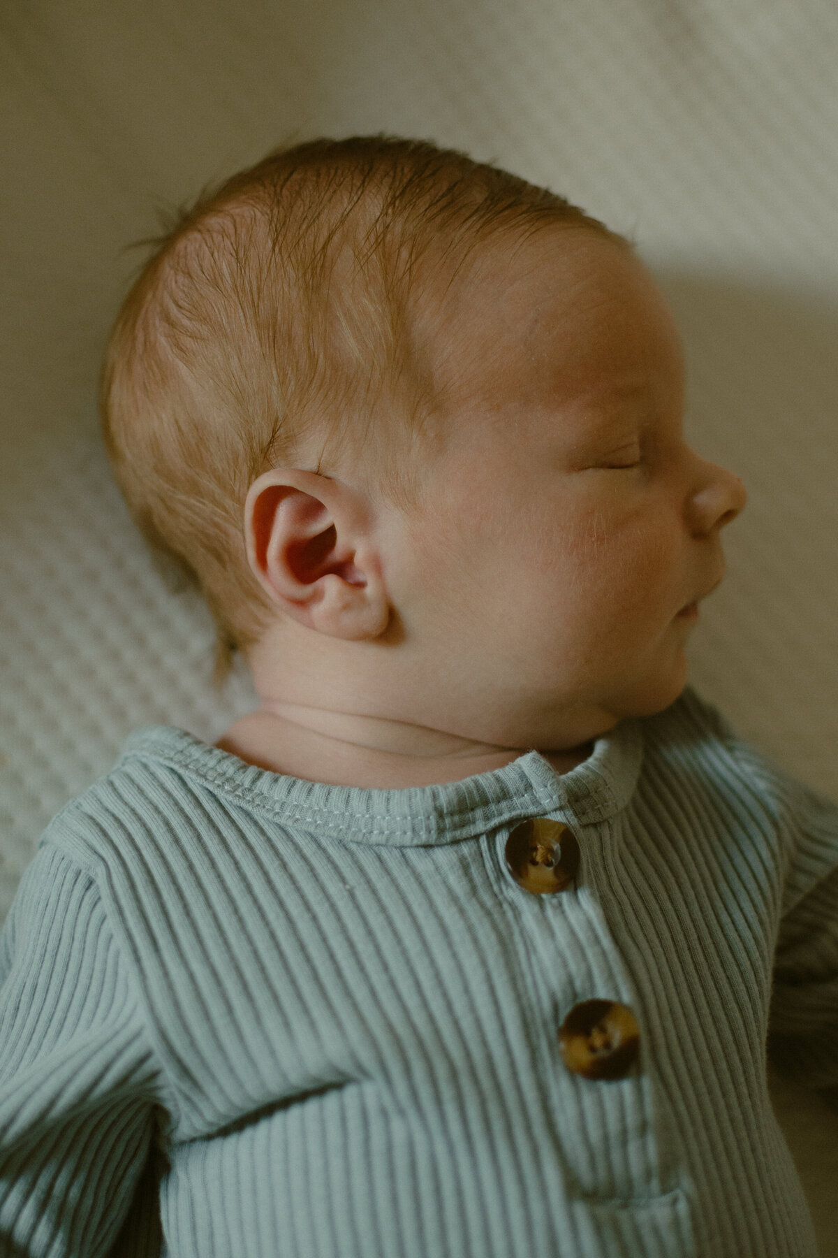 newborn-in-home-new-home-session-31