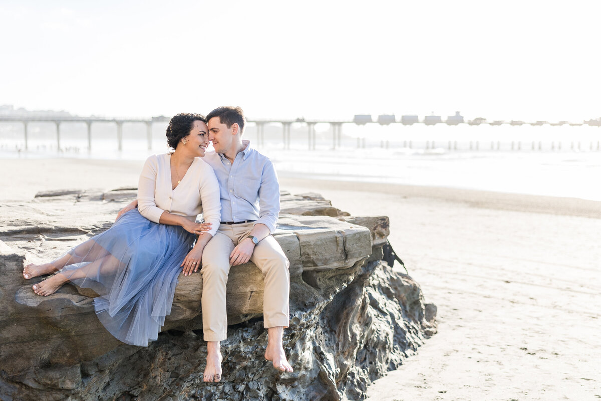 Scripps-Pier-La-Jolla-Engagement-Photoshoot-28