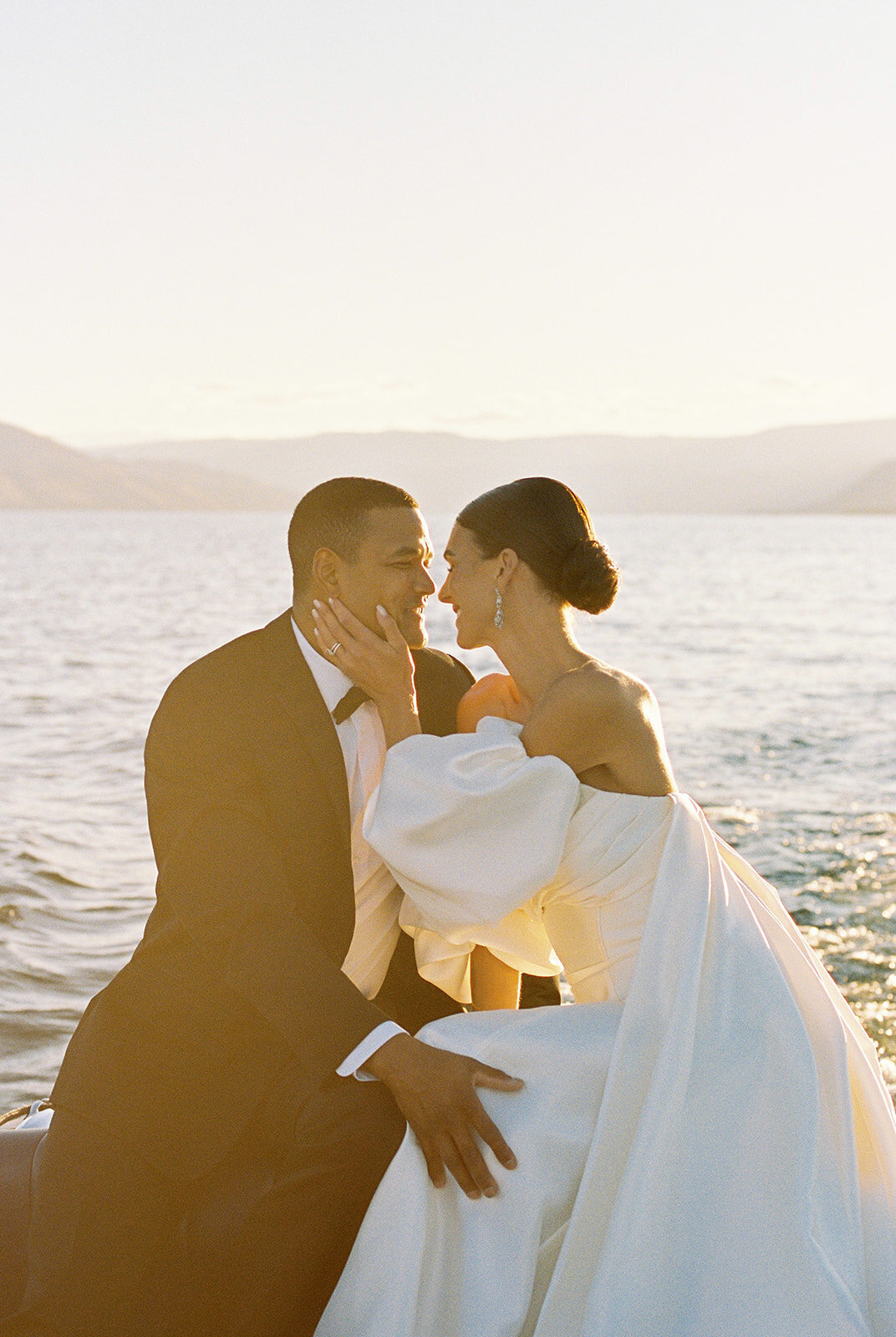 minted-photography-okanagan-kelowna-destination-wedding-photographer-wedding-château-okanagan-78