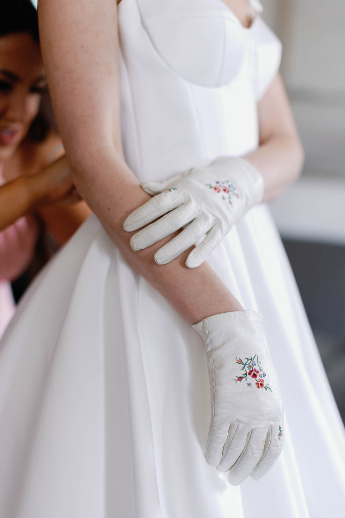 brides-gloves-at-the-grand-lady-wedding-in-texas