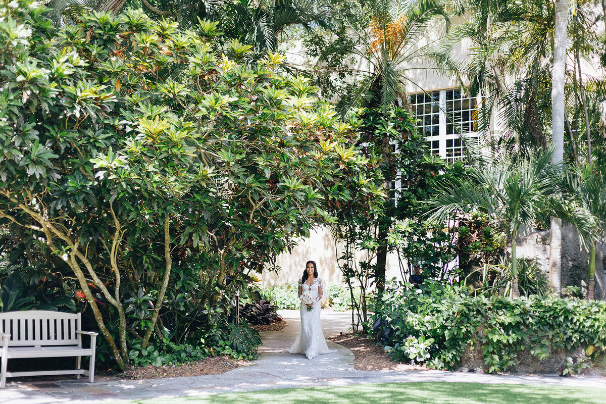 miranda-rose-photo-sunken-gardens-st-pete-elopement-chantilly-chic-celebrations-12