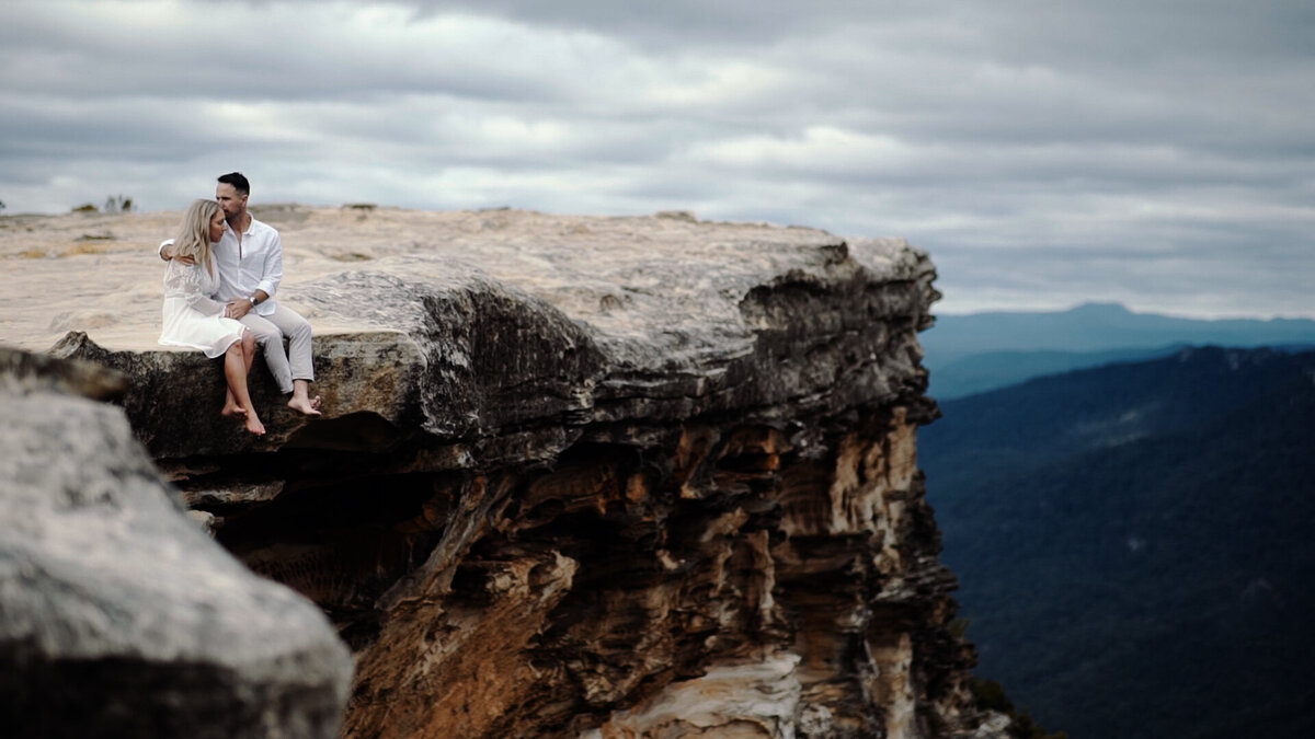 Jess+Luke-Blue-Mountains-Seclusions-The-Beginning20
