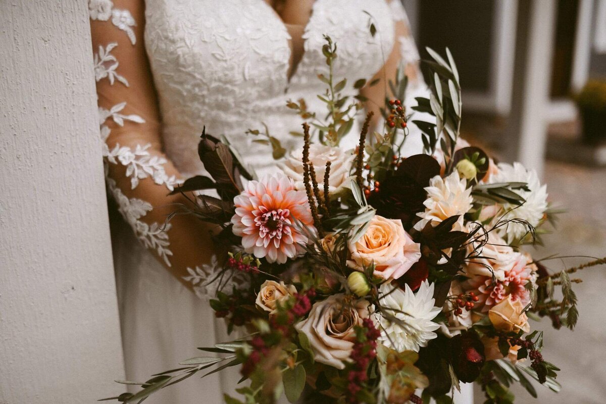 megan lang wedding - close up of bouquet