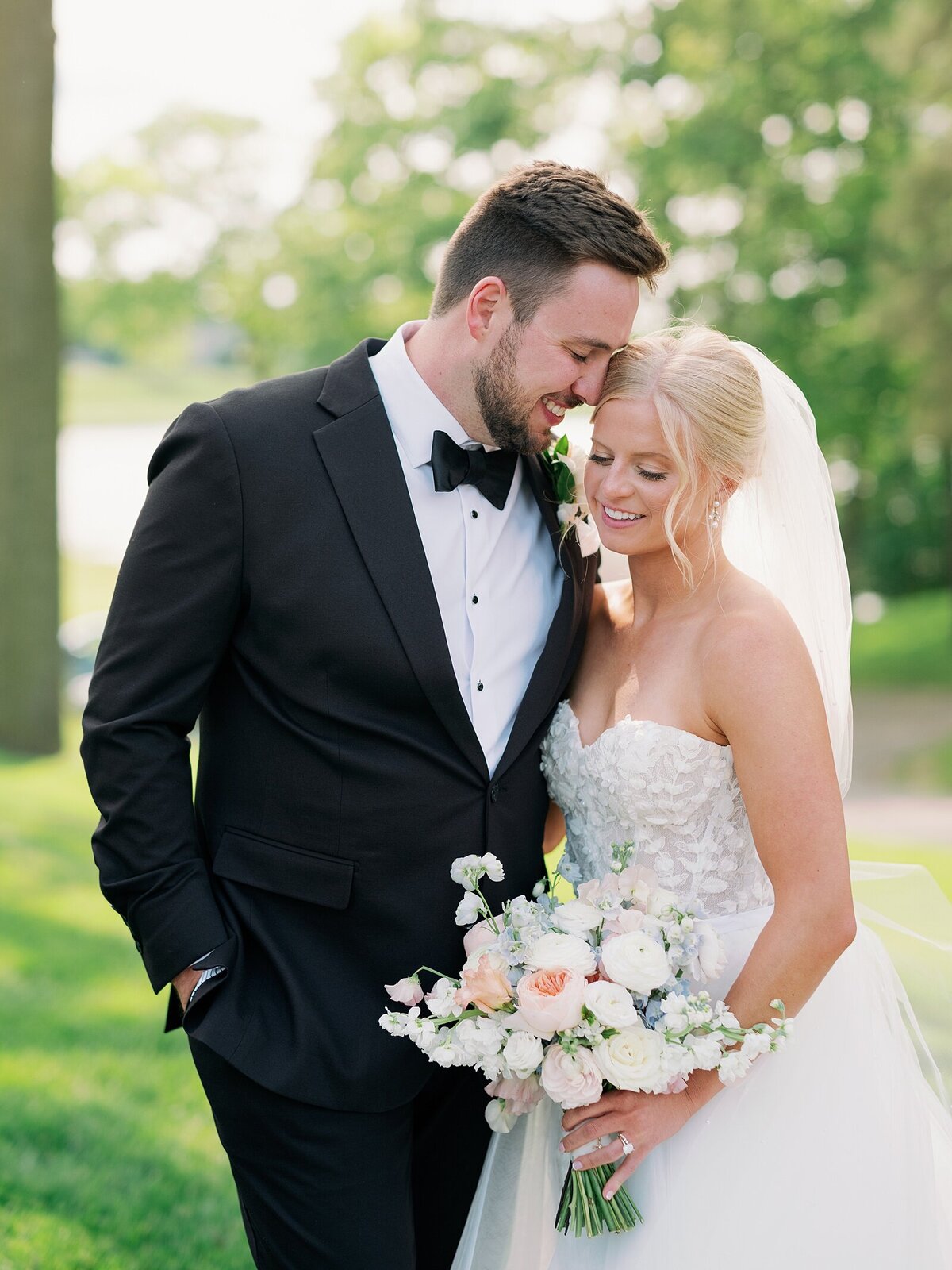 Oak-pointe-country-club-wedding_1381