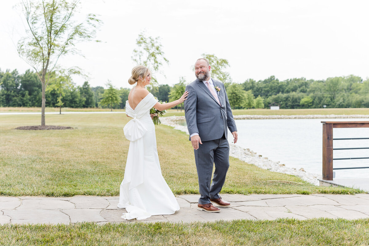 Ella & Gavin Wedding Father Daughter First look. Bella Faith Photography  04
