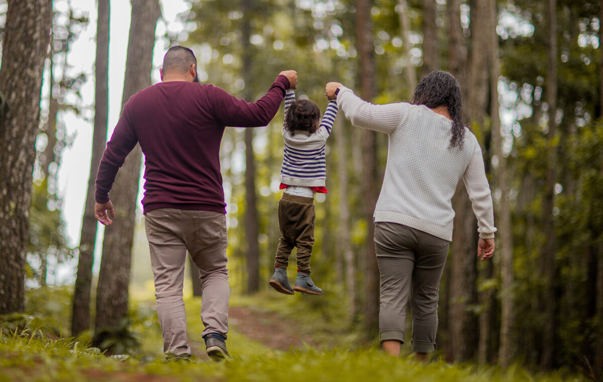 Family-Photographer-Template-Ainsley-Green-Template-091