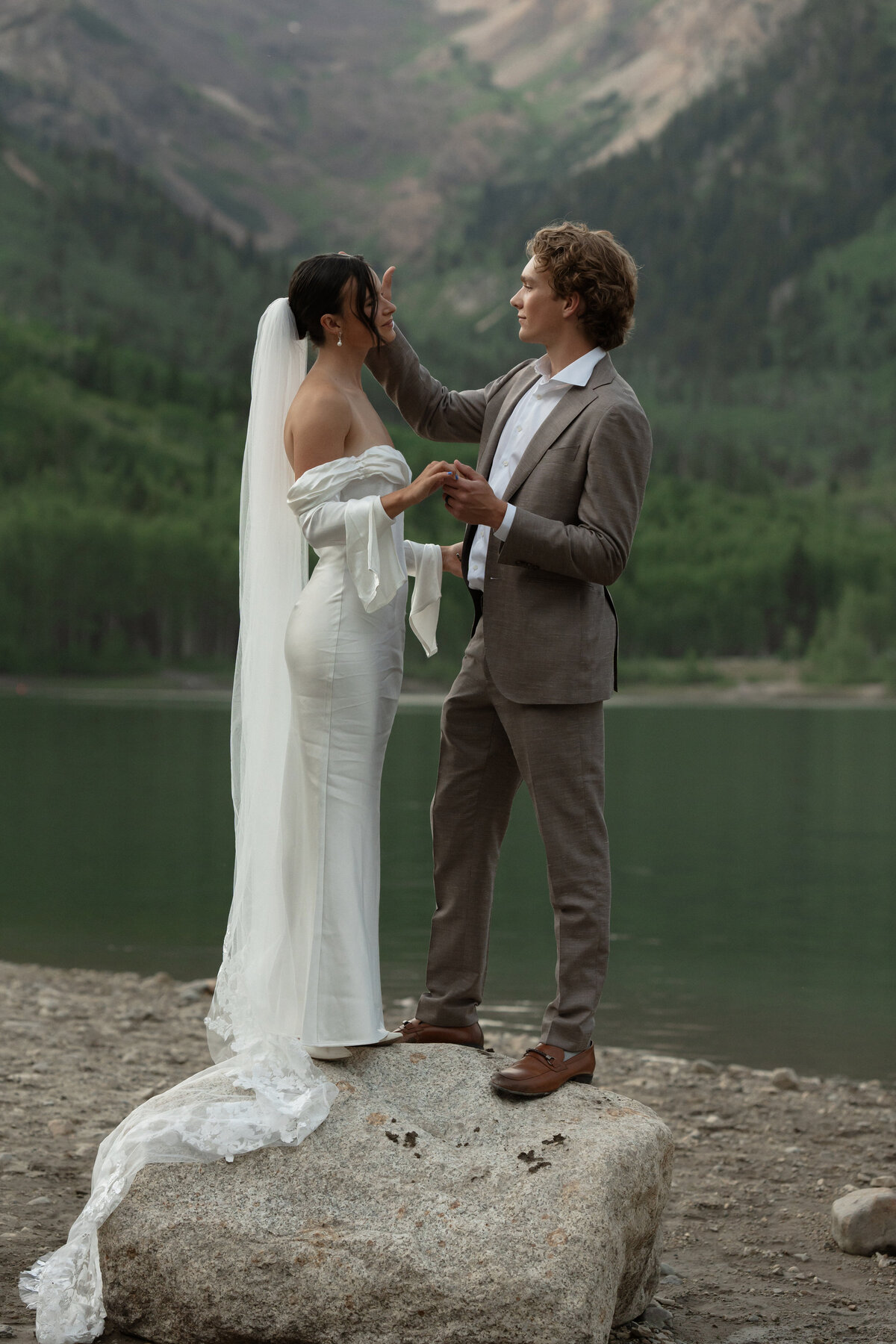 Glacier-National-Park-Elopement-38