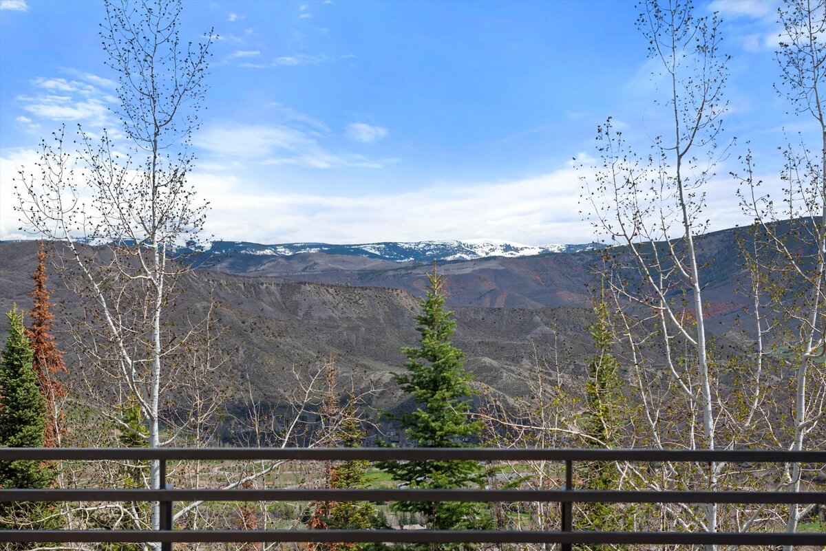 20-50-964FarawayRd_240515020