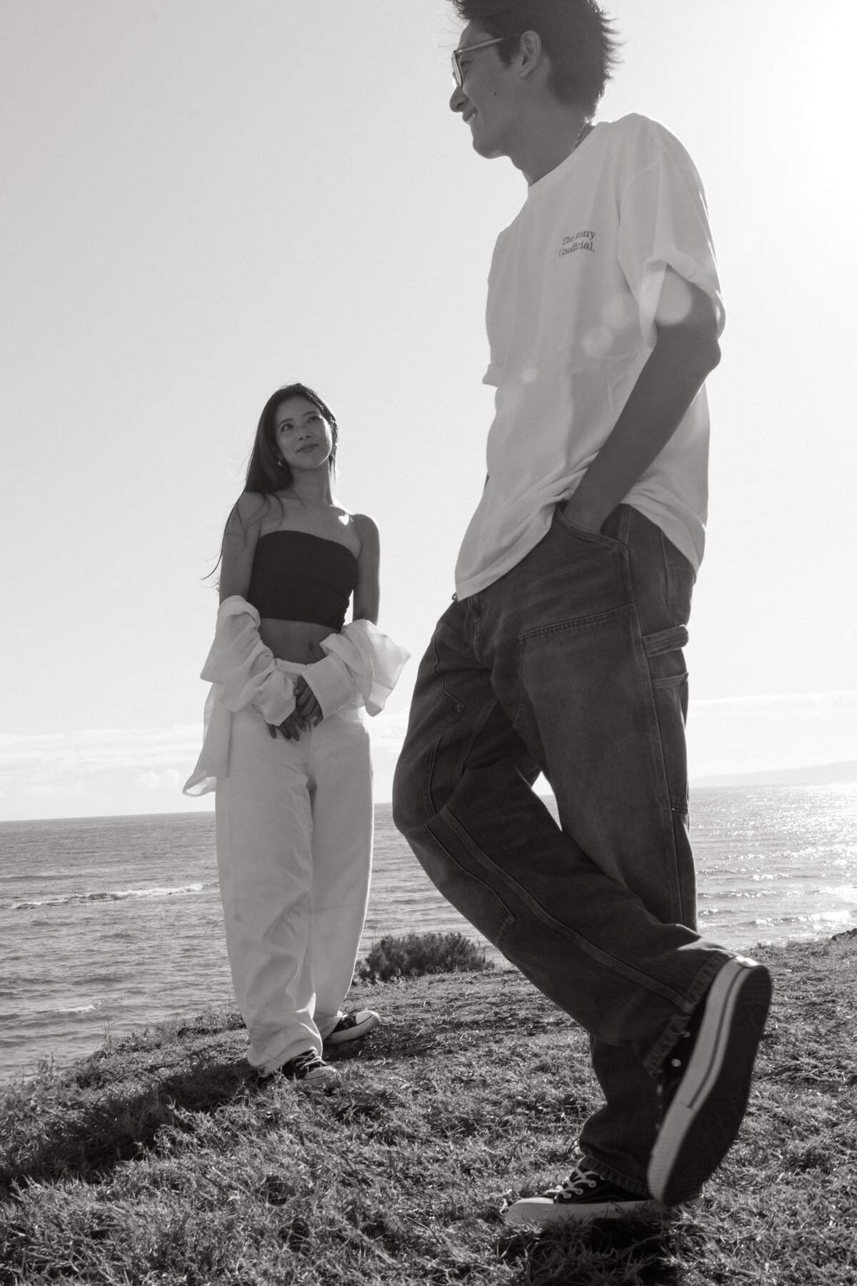 fun-surfboard-motorcycle-beach-couples-photoshoot-148