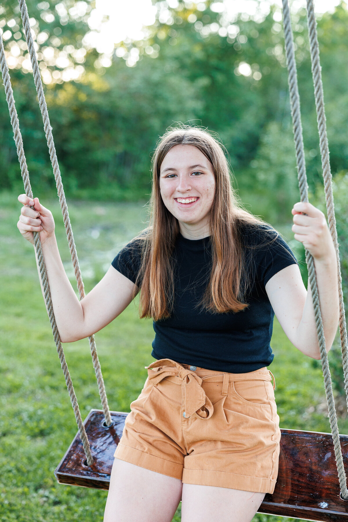 Minnesota photographer for seniors near St. Cloud and Brainerd MN in Central MN Little Falls and Pierz