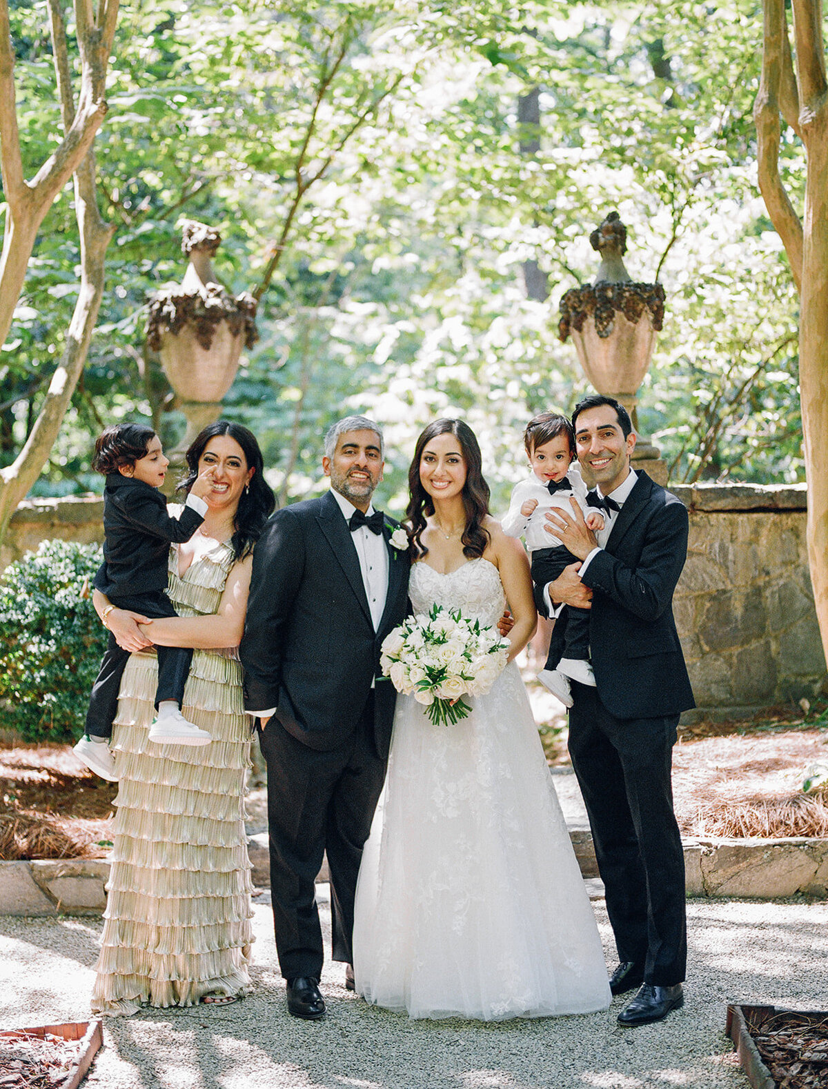 Swan-House-Alanta-history-center-documentary-best-photographer-wedding-dejauregui-photography-163