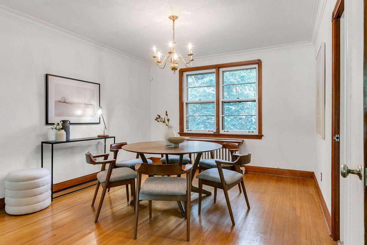 18-web-or-mls-12_002_Dining Room