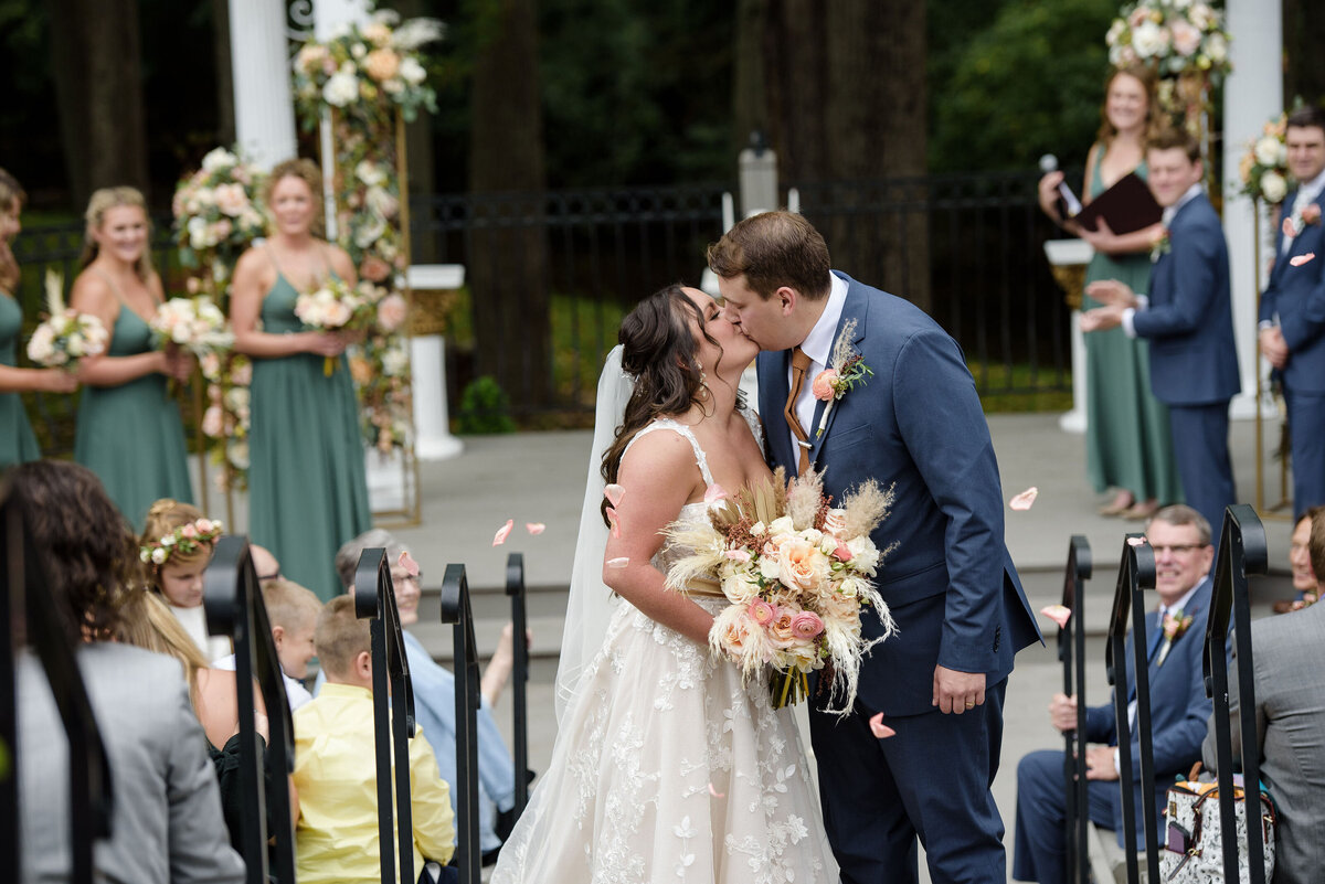 wedding at Grand Pacific Gardens