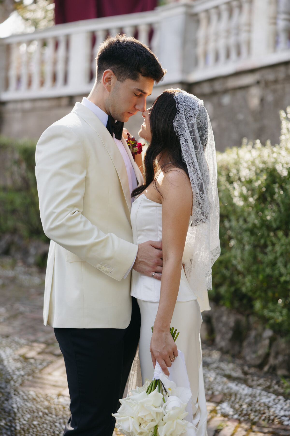 Cacie_Carroll@CacieCarrollPhotography_KriziaandNick_WeddingDayatVillaDurazzo_SantaMargheritaItaly-350