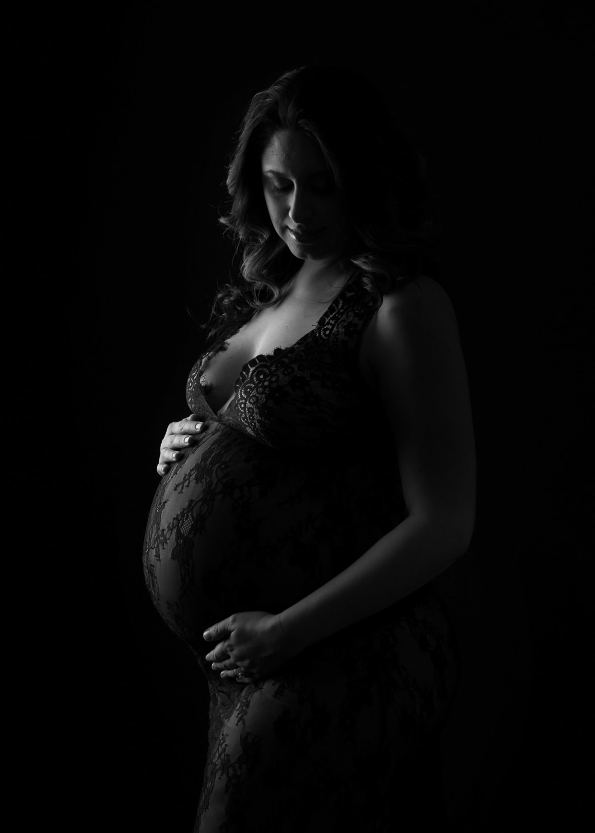 luxury-bw-maternity-photographer-nj-0