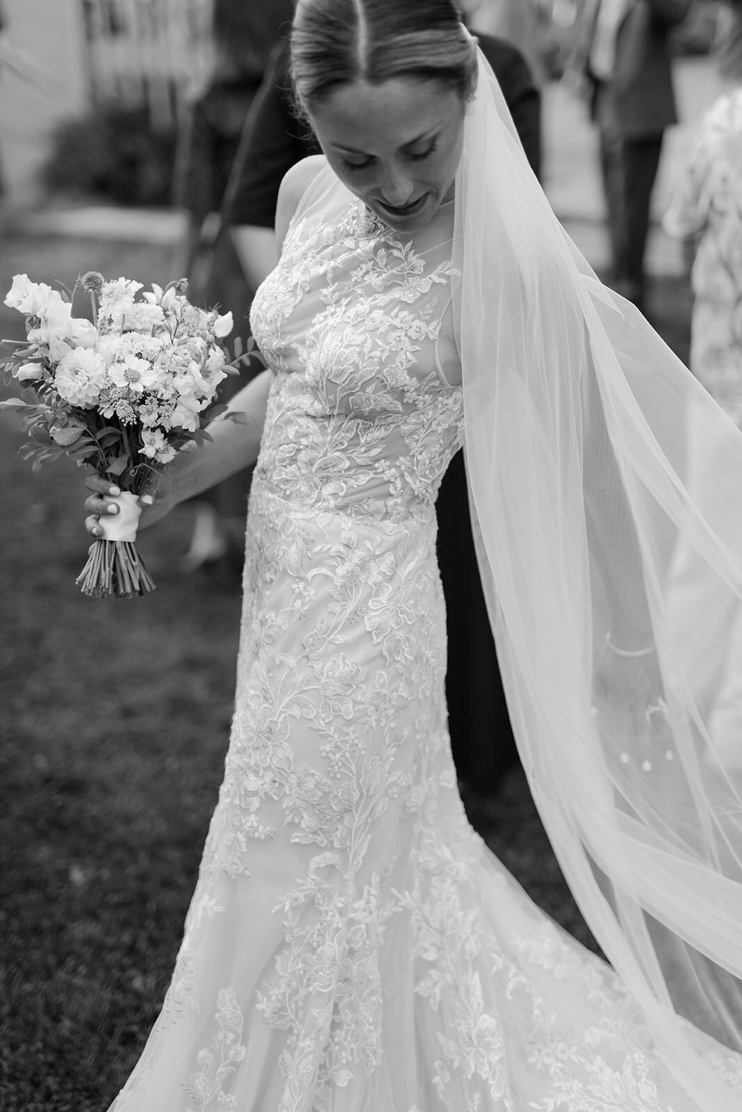 Jackson-wedding-florist-bridal-bouquet-diamond-cross-white-wyoming