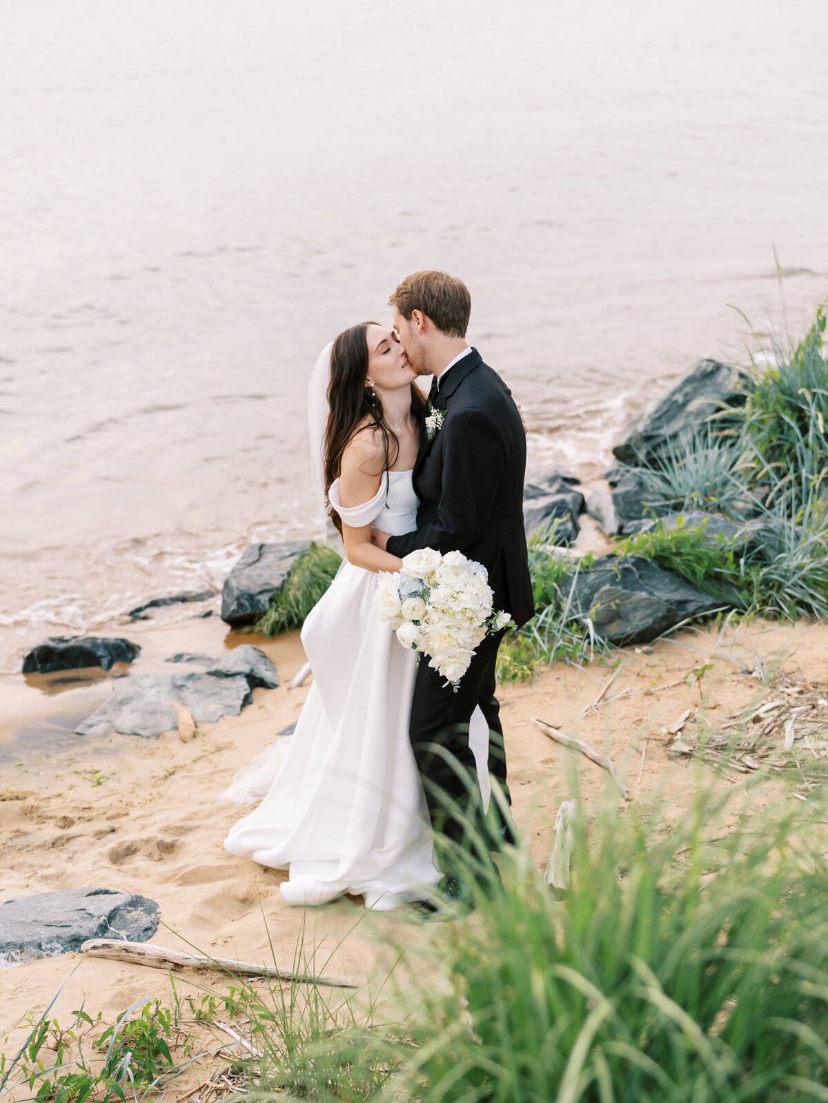 Anne and Cameron Sneak Peek 103