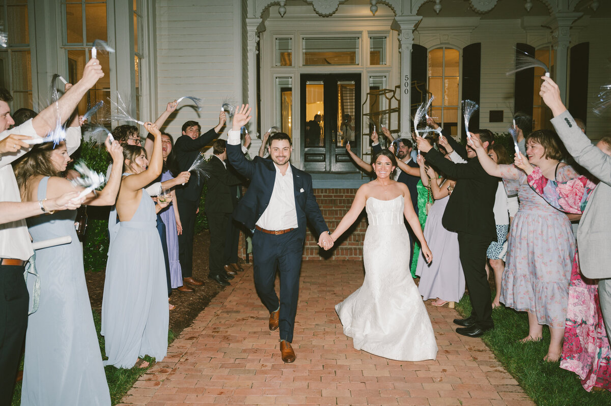 raleigh-nc-merrimon-wynne-wedding-1704