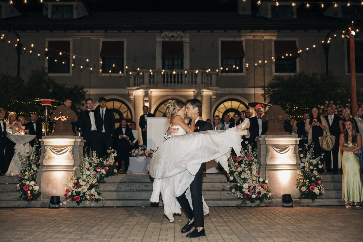 chicago-estate-wedding-kyslee-nate-30
