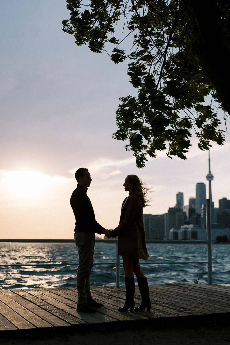 Engagement 1200px-1227