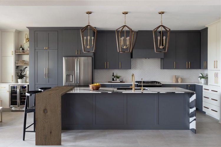 Kitchen_LongwoodCt_01_Edited