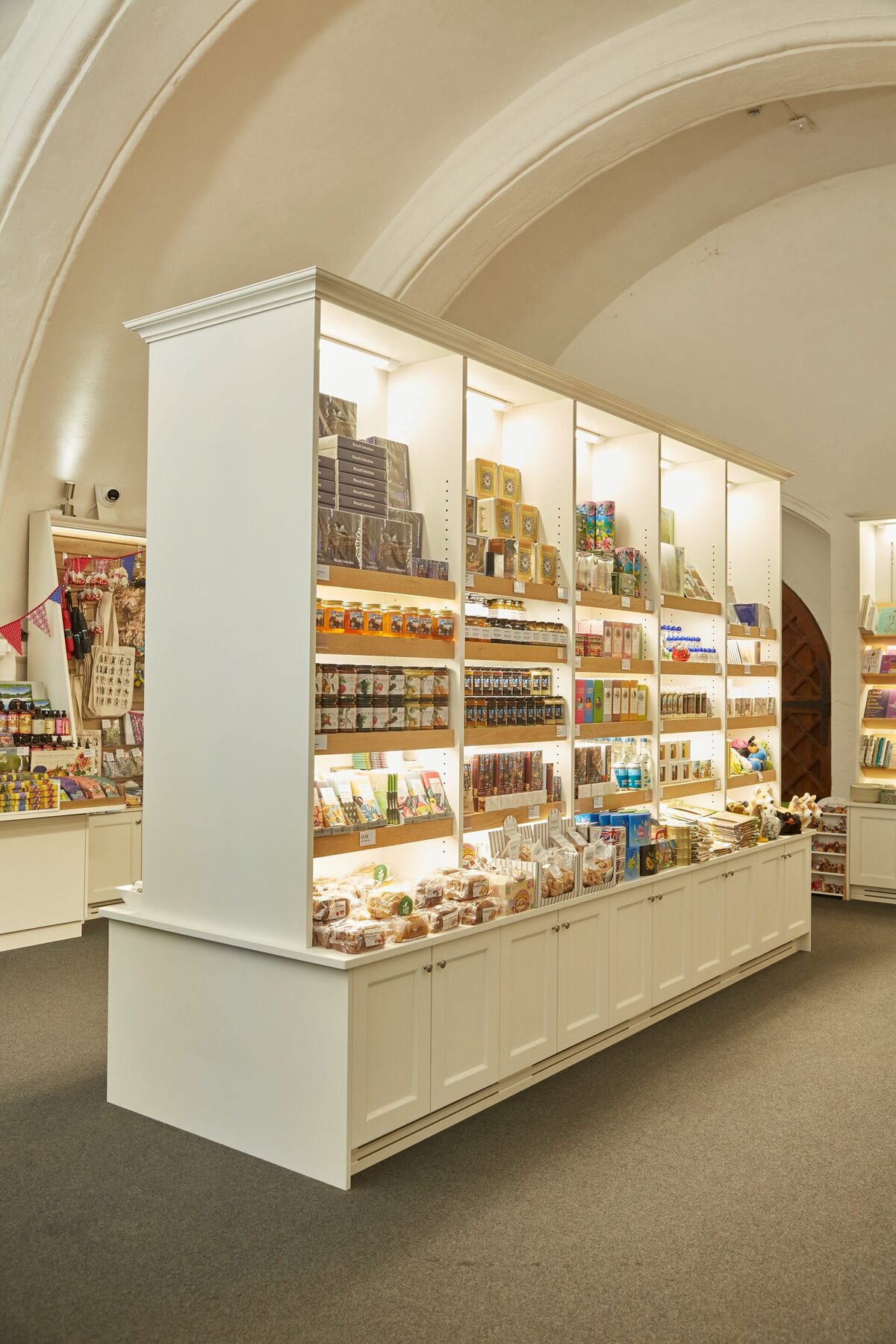 cathedral shop10374