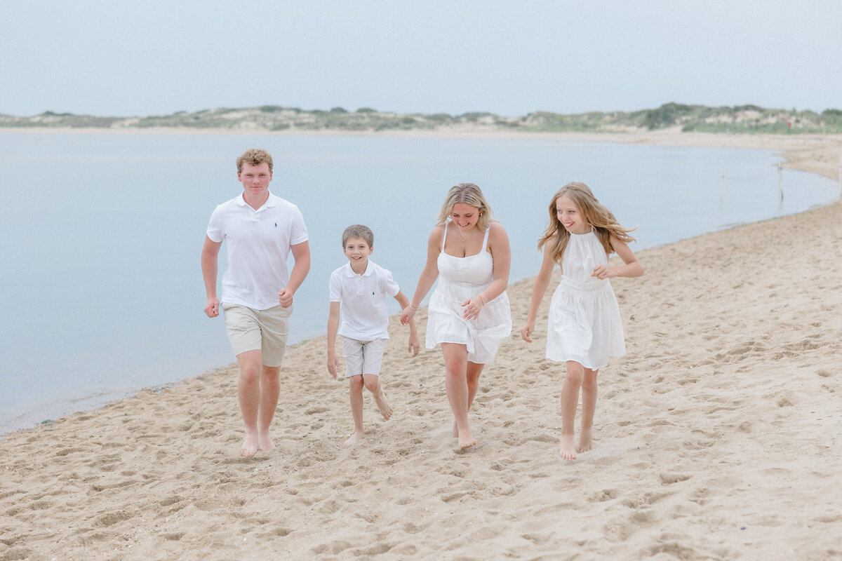 2024_07_20-BrinkeFamily-BeachMiniSession-CGS_1725422300