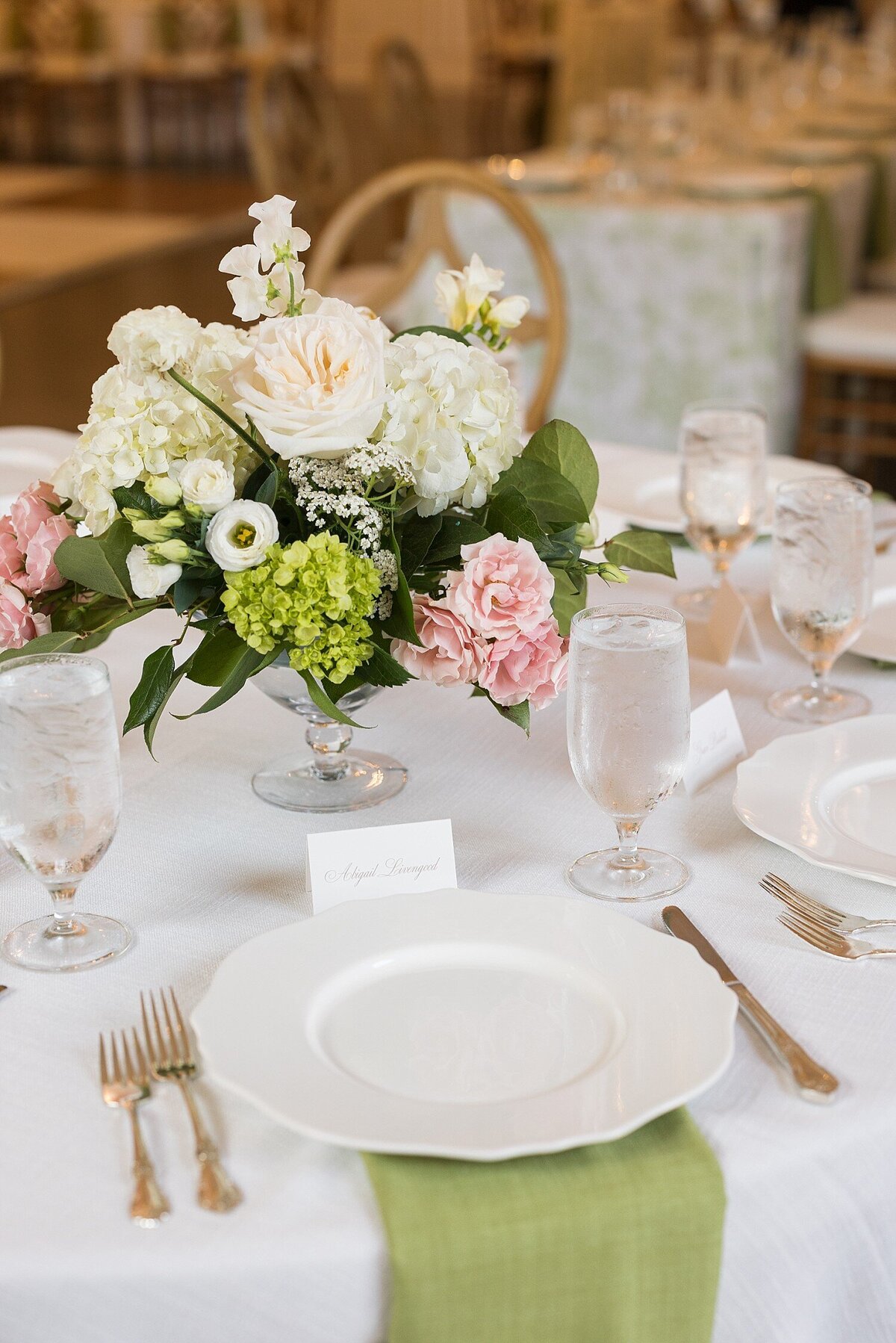 Raleigh-NC-Wedding-Photographer-The-Maxwell-Sarah-Hinckley-Photography-Timeless-Wedding-Photographer-_0026