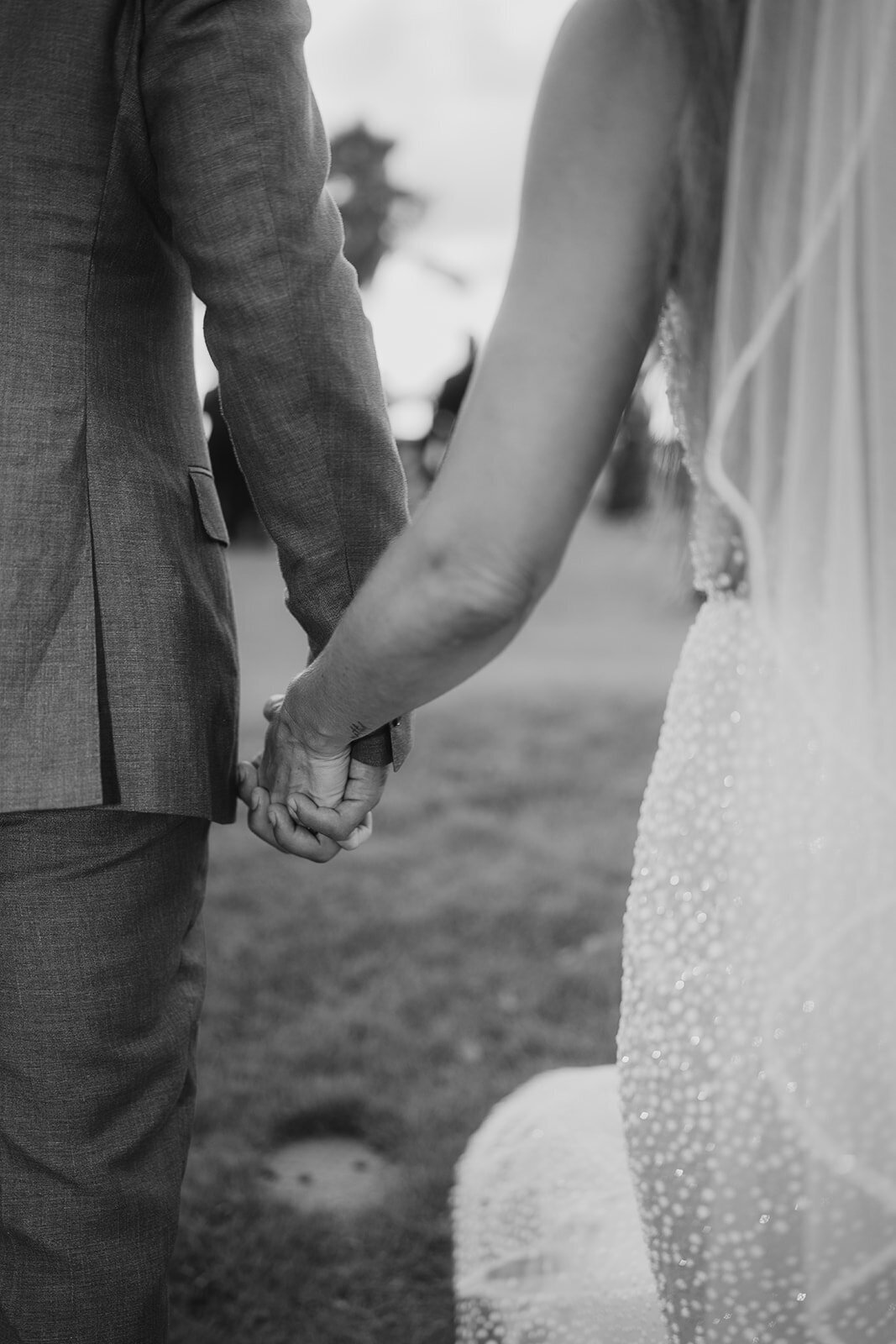 Tania-Oscar-Romantic-Wedding-by-the-sea391_websize02181_websize