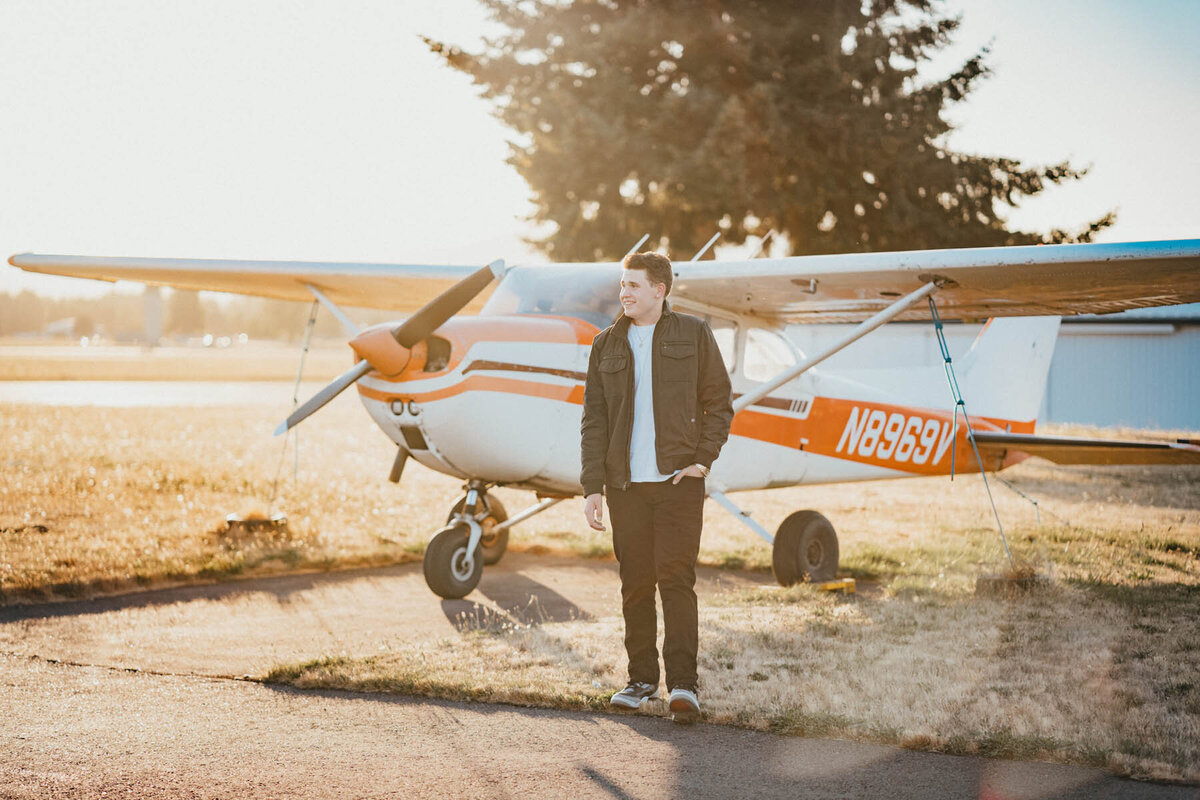 moments-and-mountains-photo-and-film-olympia-lacey-tumwater-photographer-senior-portraits-Noah-22 (5 of 36)