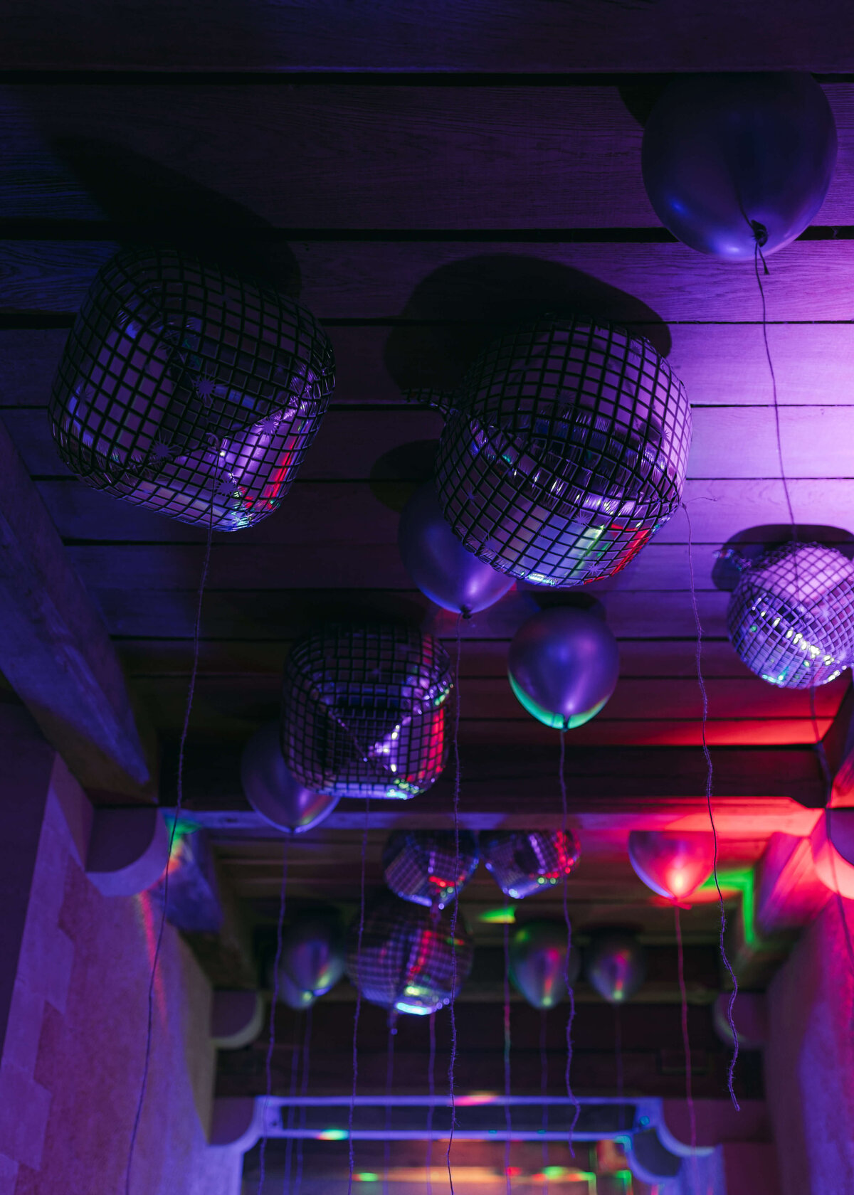 chloe-lowe-wedding-euridge-manor-cotswolds-afterparty-grotto-ballons