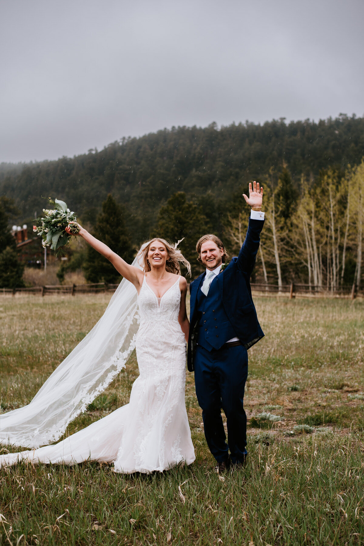 Sara + Lucas Sneak Peeks-59