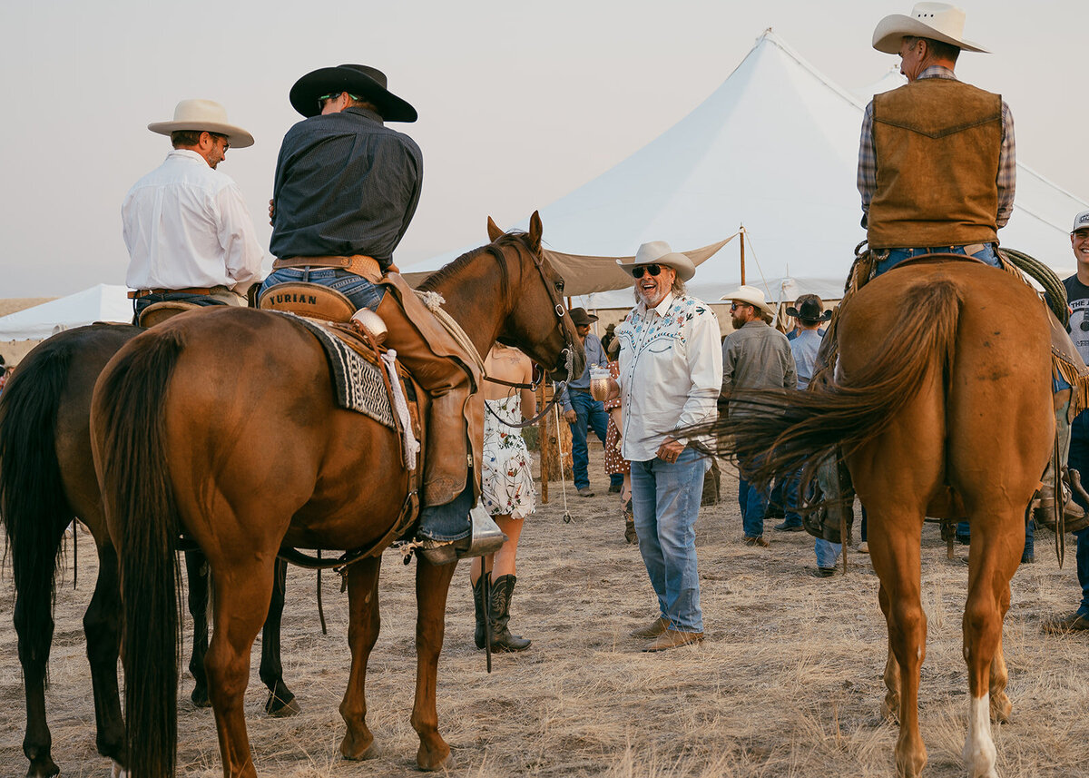 presley-gray-photo-rustic-western-montana-wedding-2246