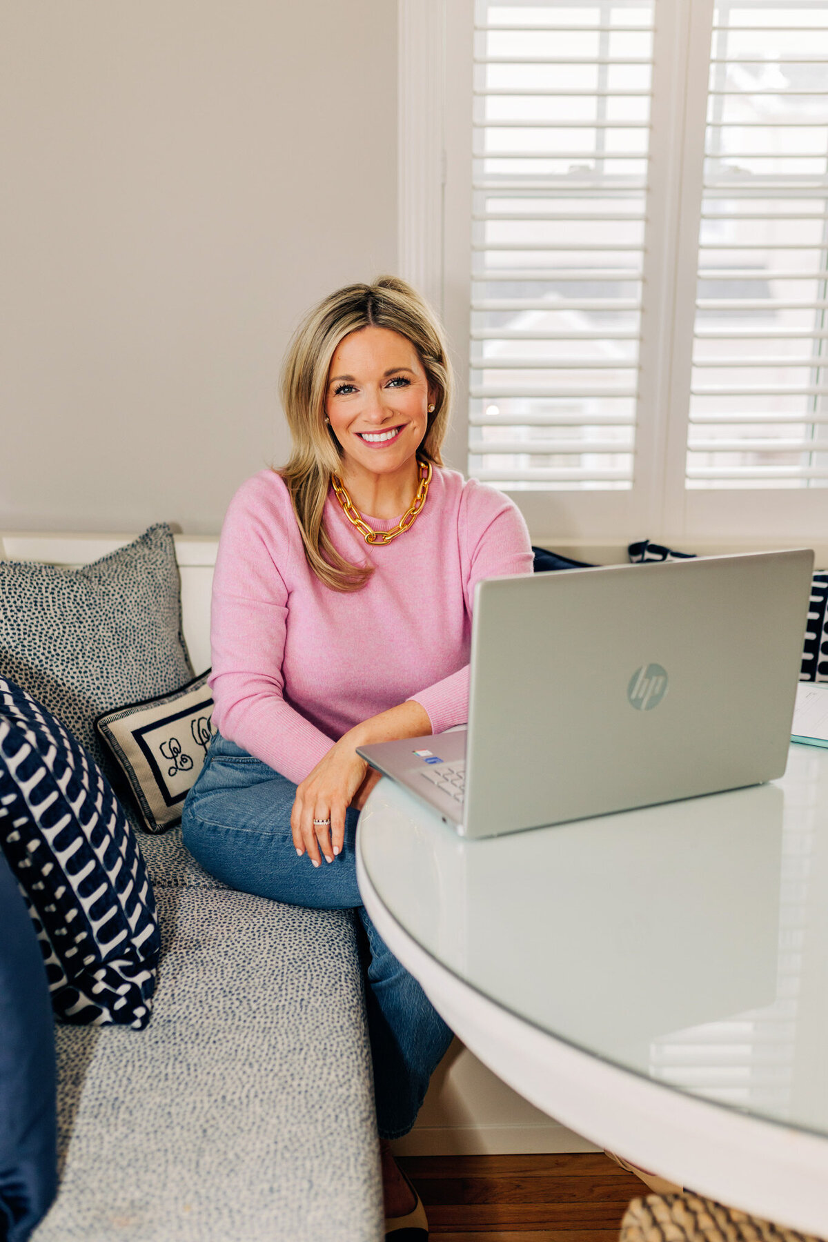 branding-headshot-lapton-table