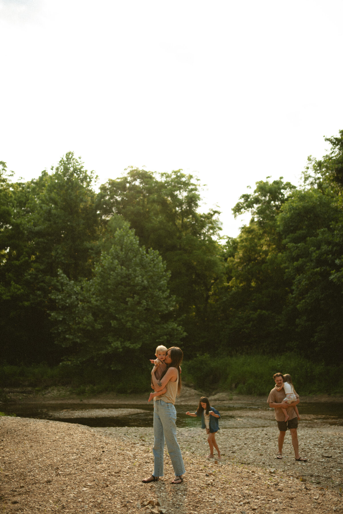Adventure Family Photos in Castlewood State Park | Isa Photo+Film135
