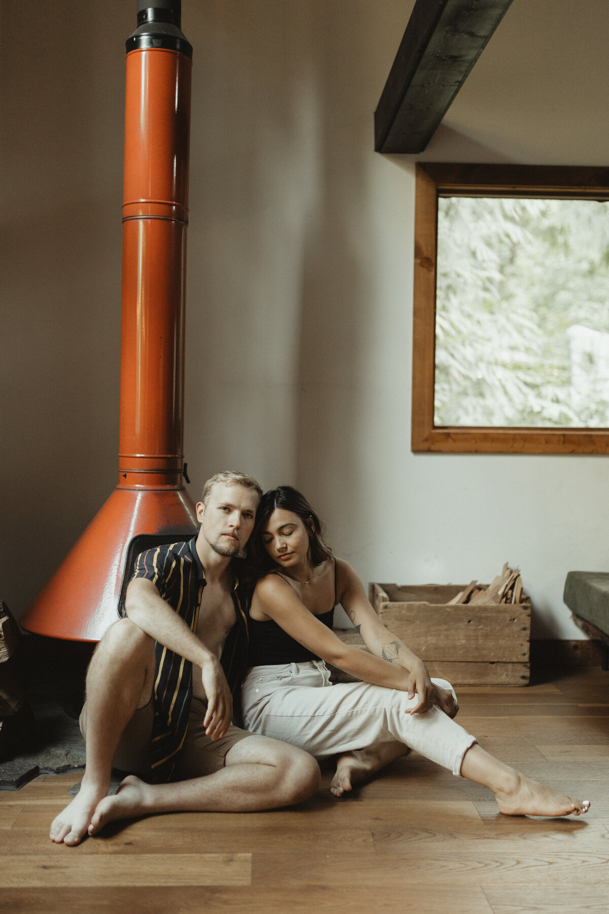 casualcouplesinhomesessionkansascityphotographer-33
