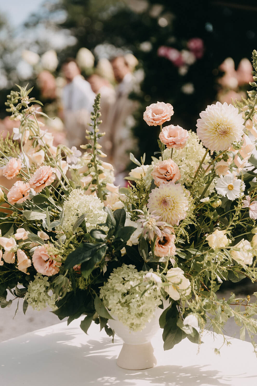 48.outdoor-wedding-reception-floral-arrangements