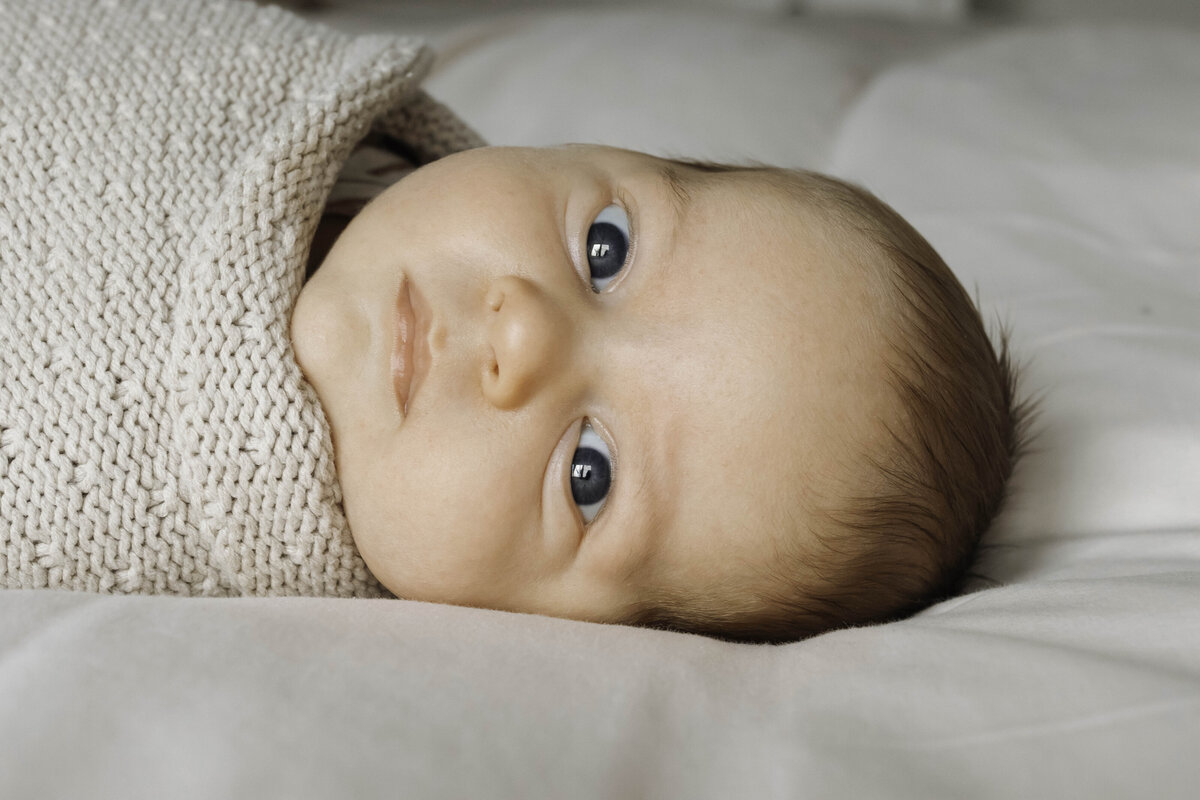 Newborn fotograaf limburg, Newborn fotograaf, Newborn fotograaf haelen, Newborn fotograaf roermond, Newborn fotograaf leudal, Newbornshoot haelen, Newborn shoot leudal, Newborn shoot roermond, Newborn fotografie in de buurt van haelen