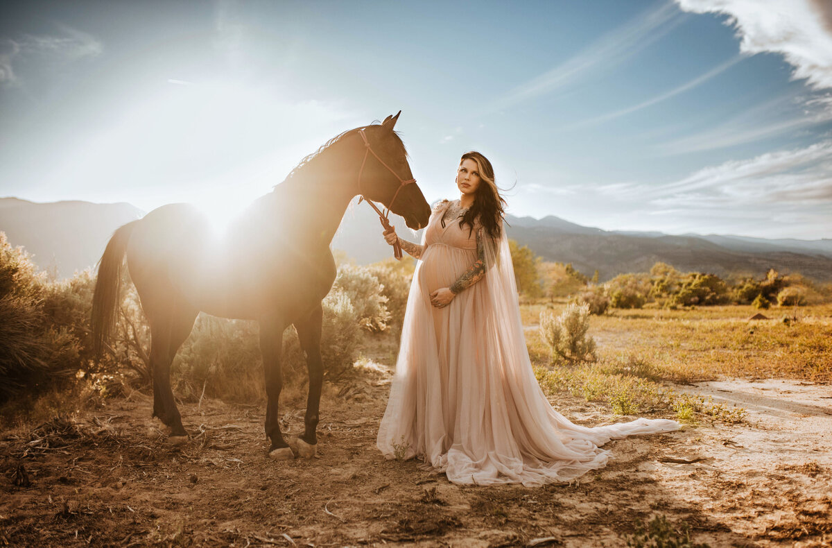 Reno maternity photographer, maternity photographer in Reno, Maternity photographer near me