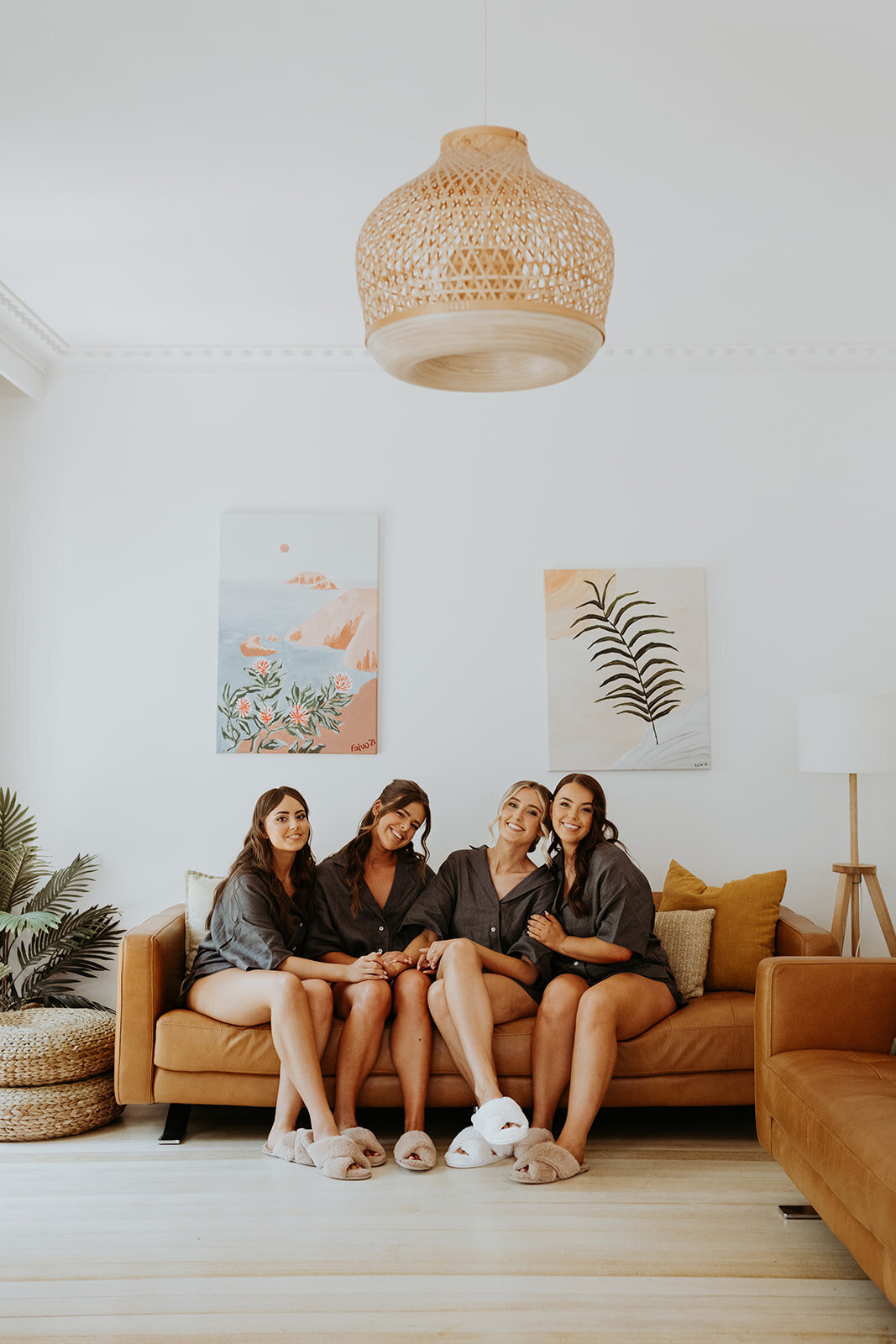 Sneak peek (9 of 195)