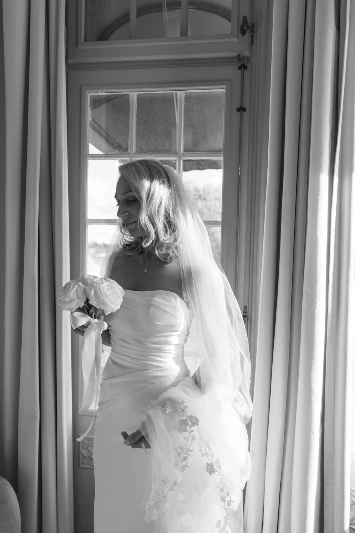 Destination Wedding Photographer in Stockholm Anna Lundgren Wedding at Hedvig Eleonora Church, Hotel Diplomat and M:S Blue Charm in Östermalm Stockholm Sweden29